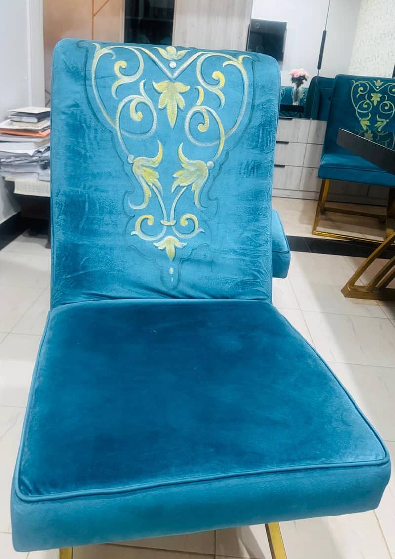 DINNING TABLE SET 4