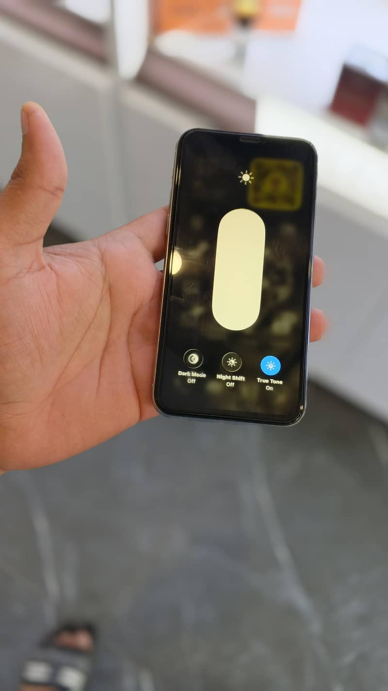 Apple iPhone 11 Pro 2
