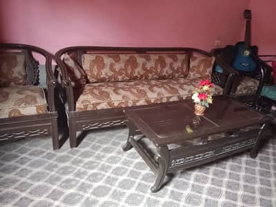 Wooden Sofa set well maintained