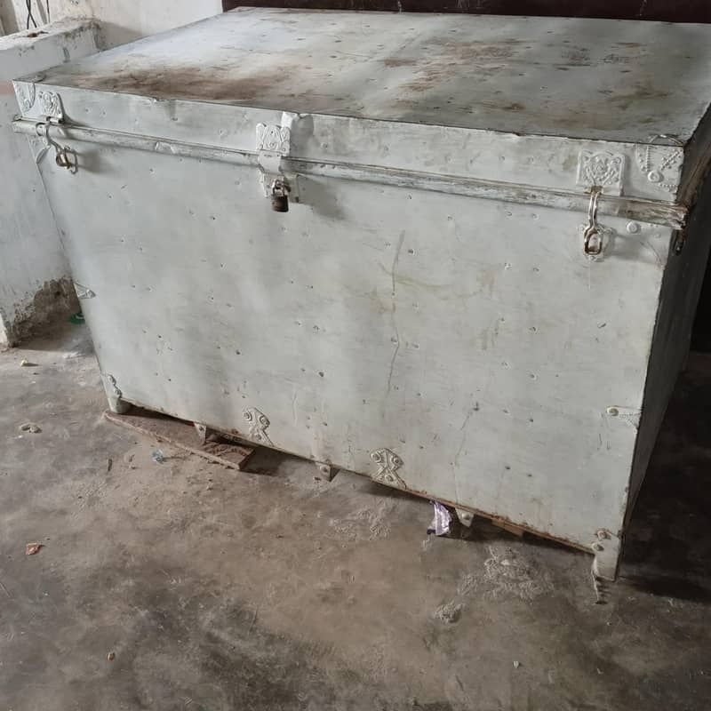 Trunk 2
