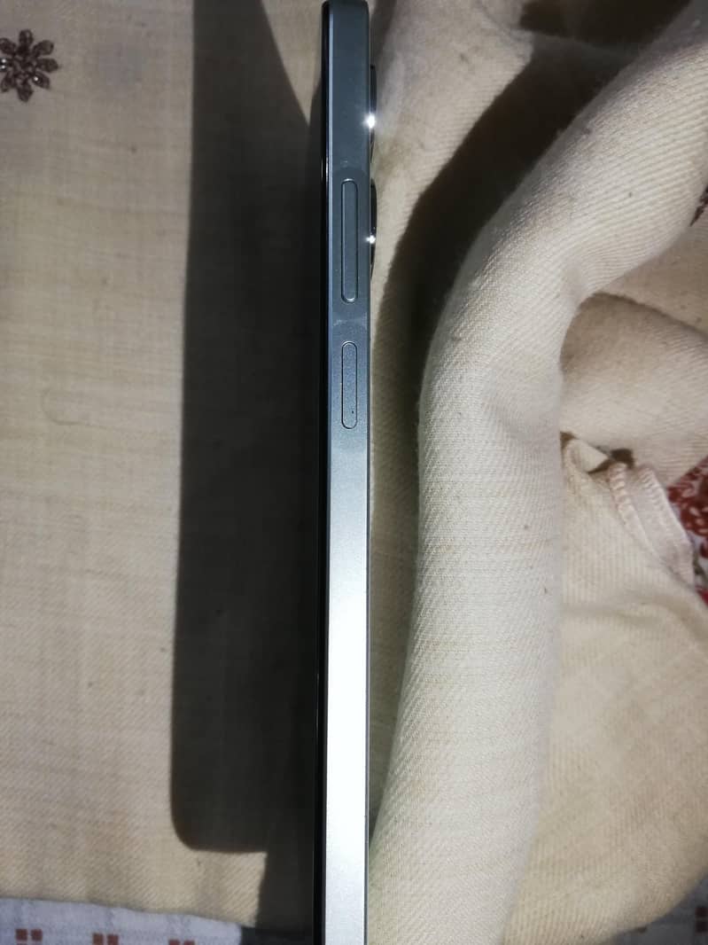 Realme Note 60x 3