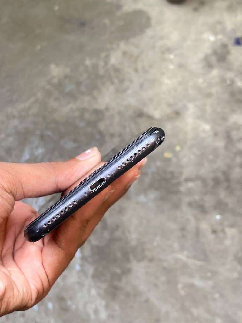 Apple iPhone 7 Plus 1