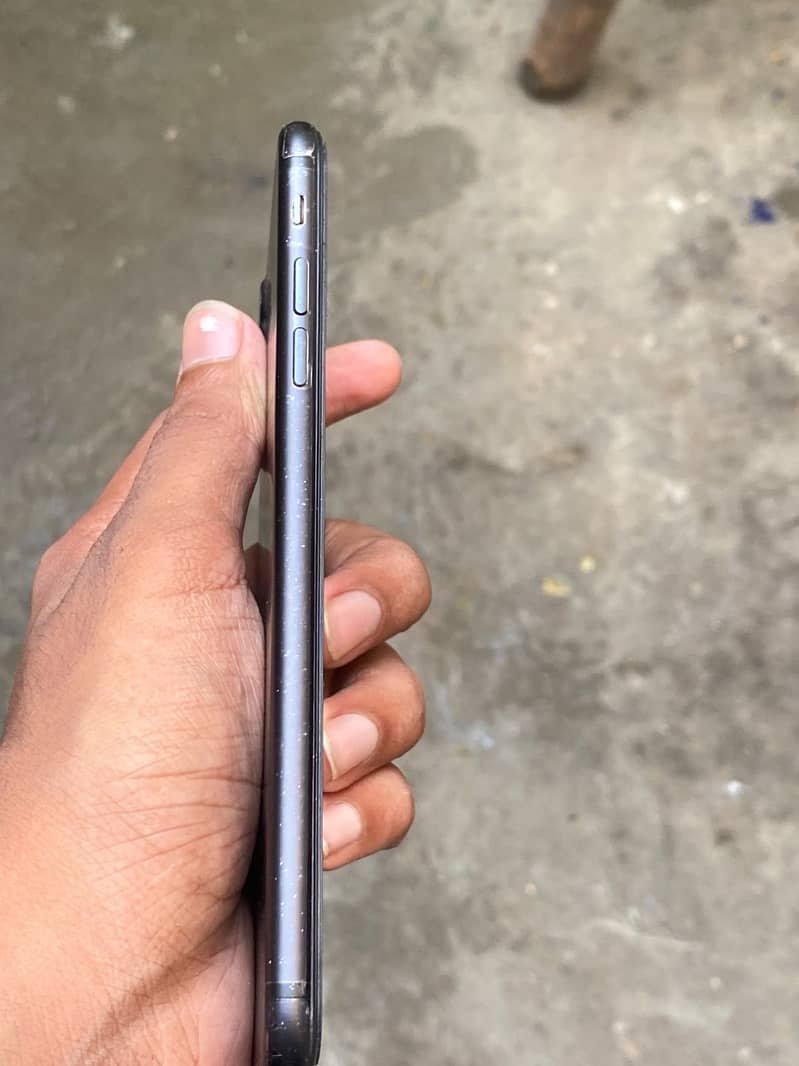Apple iPhone 7 Plus 2