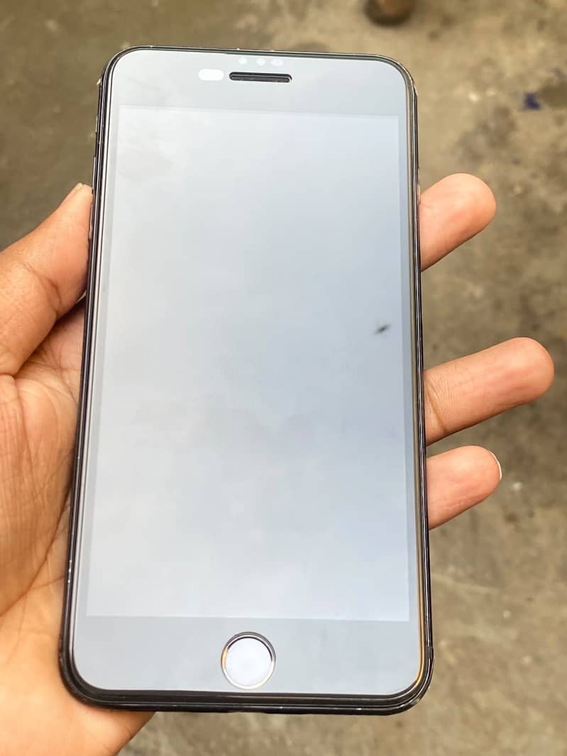 Apple iPhone 7 Plus 4