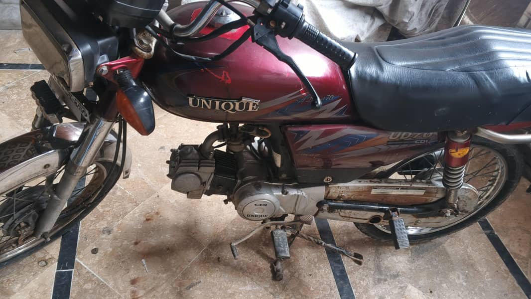 Unique CD 70 1