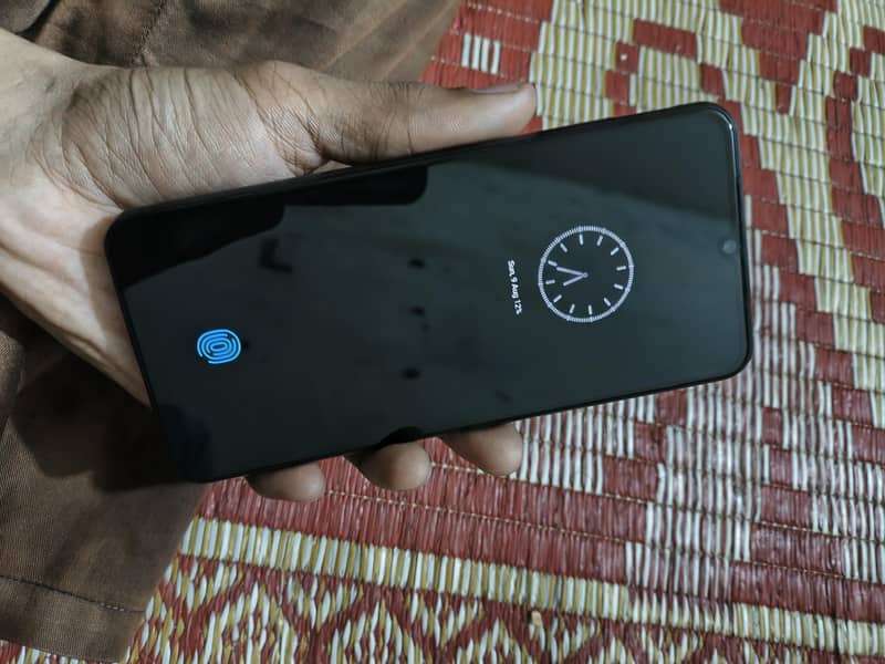 Vivo V21 1