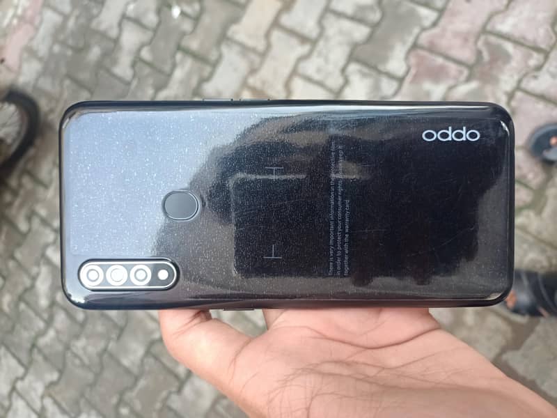 OPPO A31 0