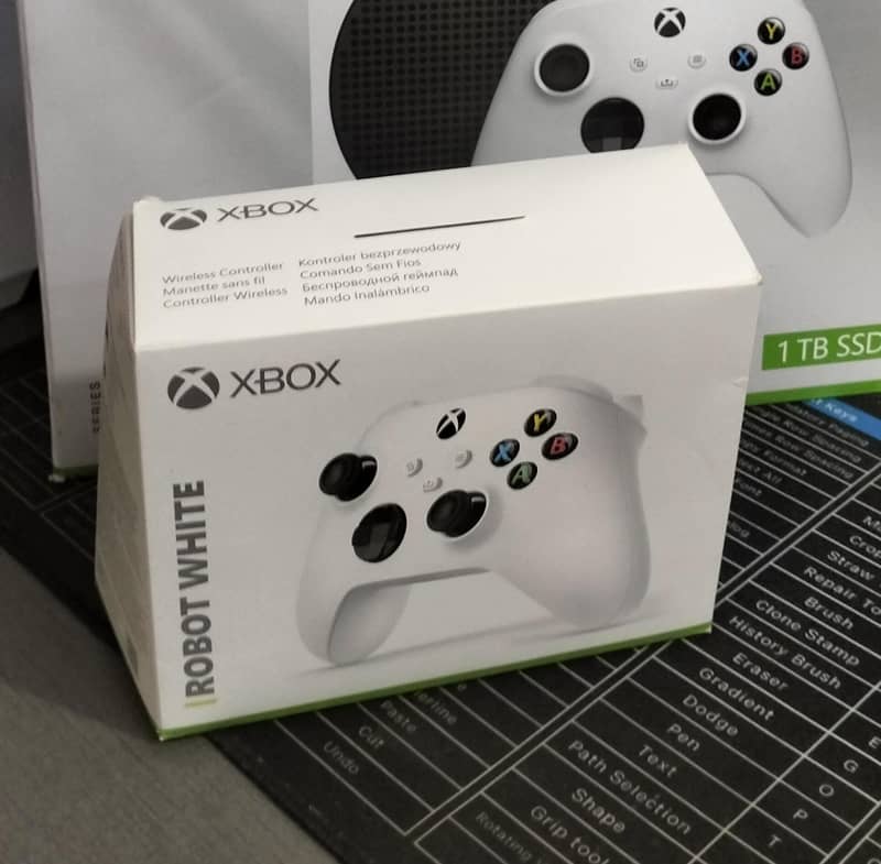 Xbox Series S Controller 1