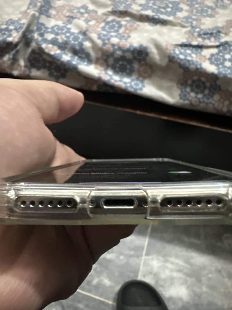 Apple iPhone X 3