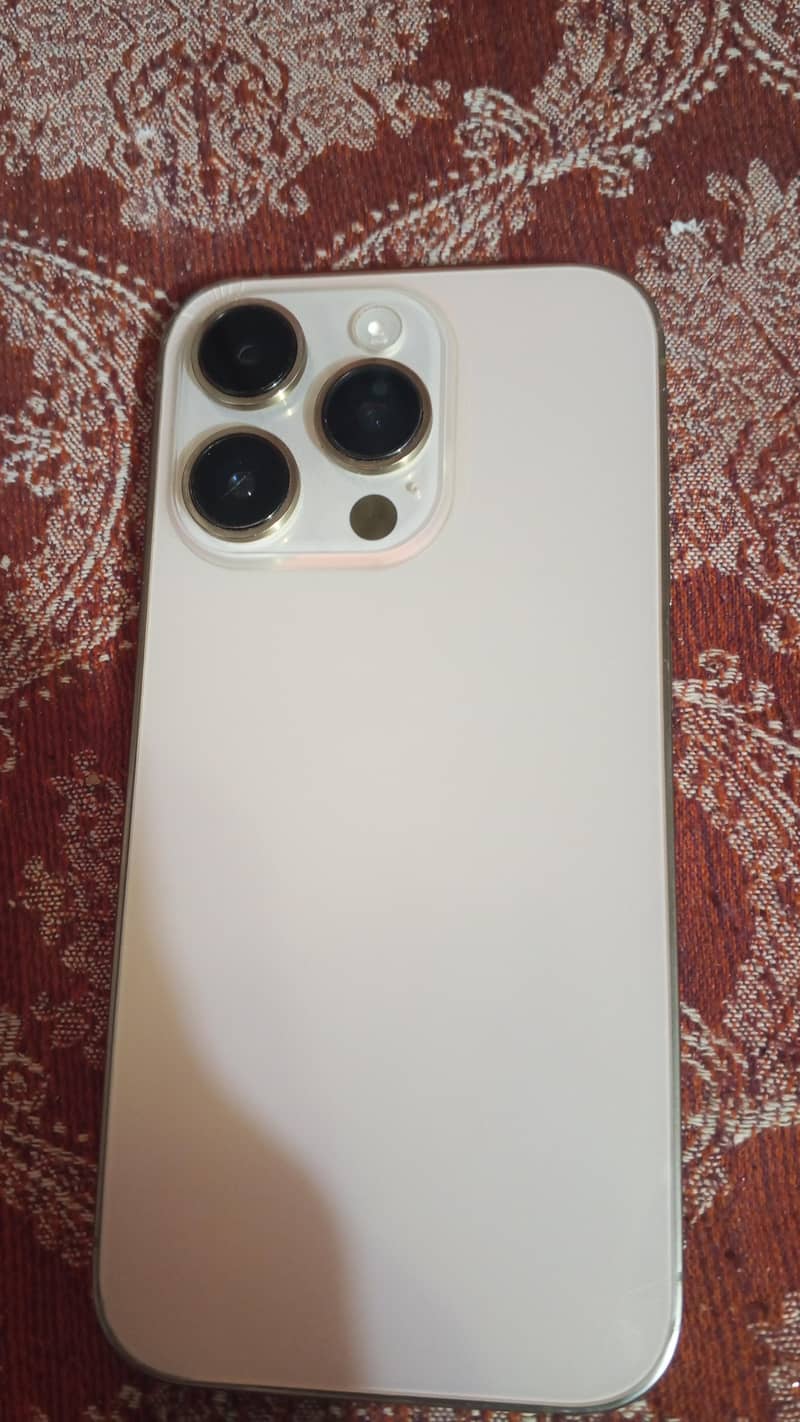 Apple iPhone 14 Pro 1