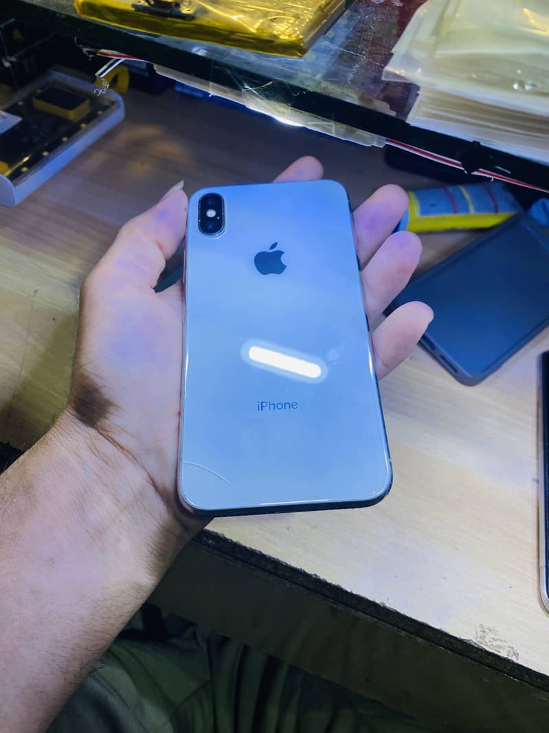 Apple iPhone X 1