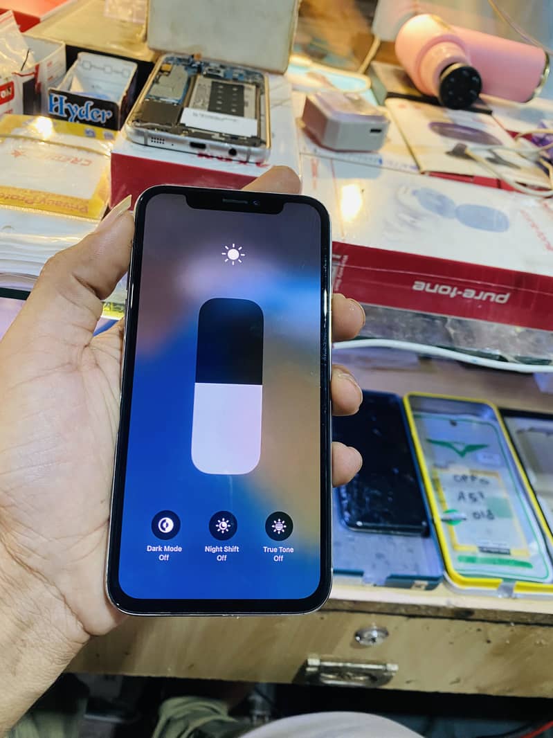 Apple iPhone X 2