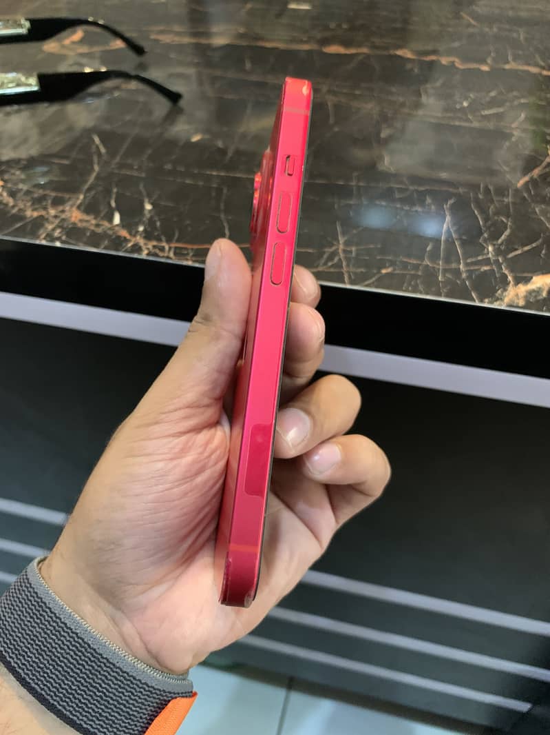 Apple iPhone 14 2