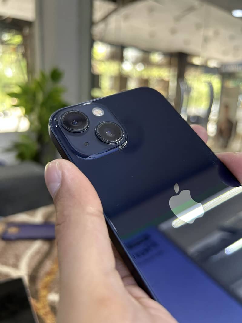 Apple iPhone 13 3
