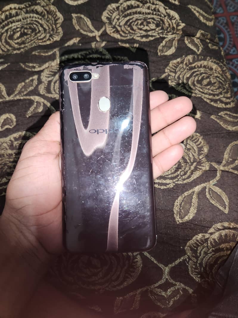 OPPO A7 2