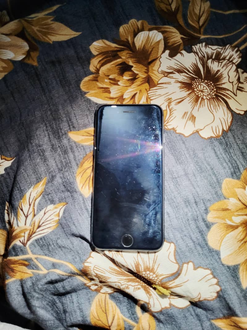 Apple iPhone SE 6