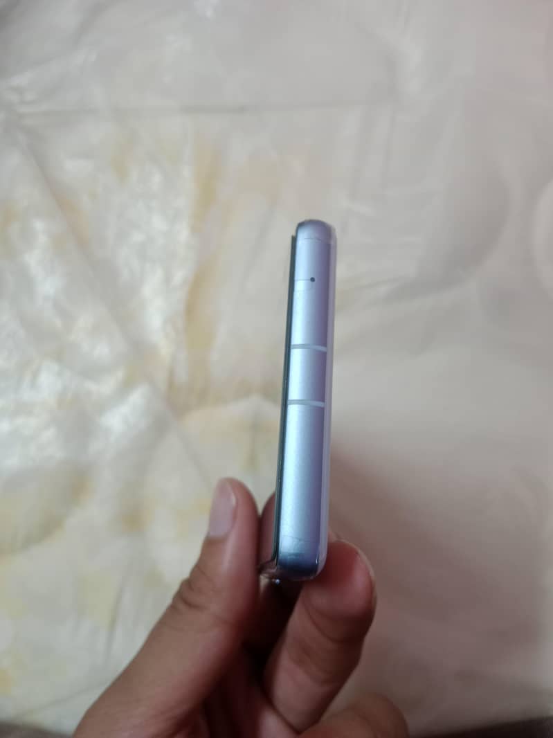 Google Pixel 7a 2