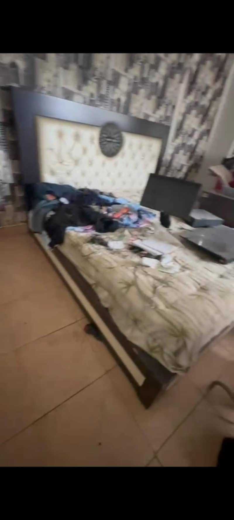 king size bed only 0