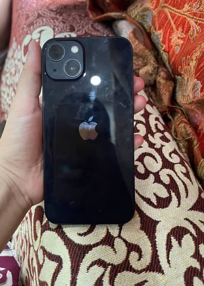 Apple iPhone 13