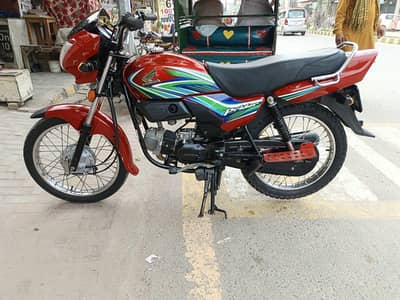 Bike 2020 ka last month laiya tha. Phone number 0302-9815428