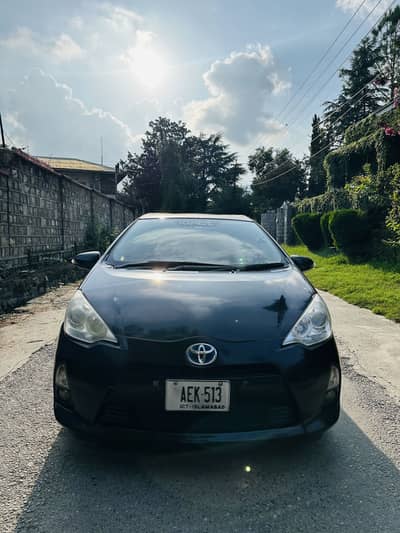 Toyota Aqua G 2014 model total genuine urgent sale