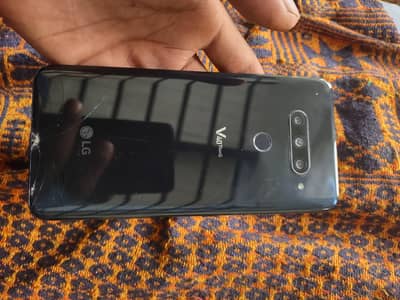 LG V40 ThinQ