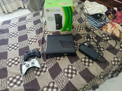 seiling Xbox 360 slim 500gb Jailbreak (untested)
