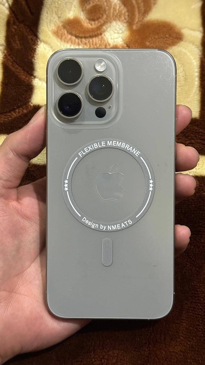 Apple iPhone 15 Pro Max 5