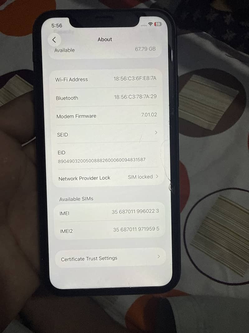 Apple iPhone 11 4