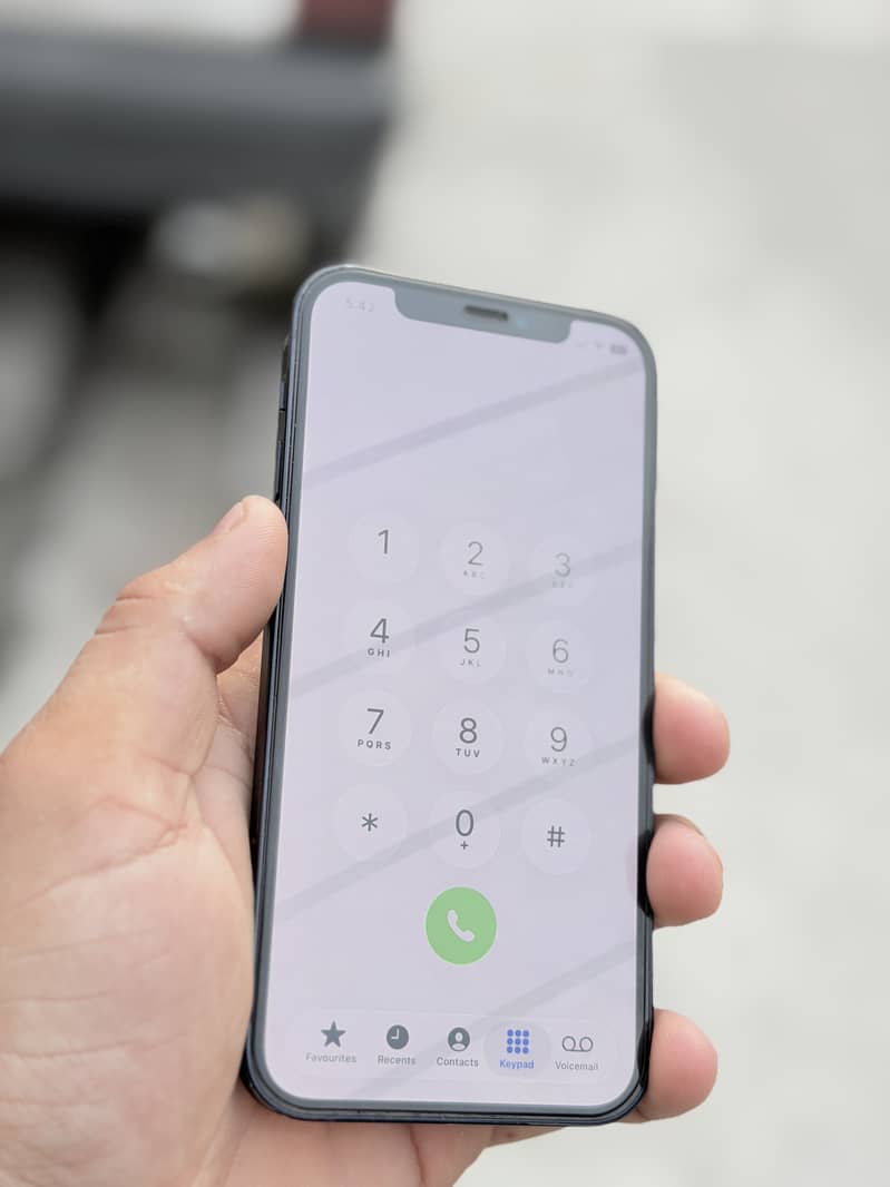 Apple iPhone 12 2