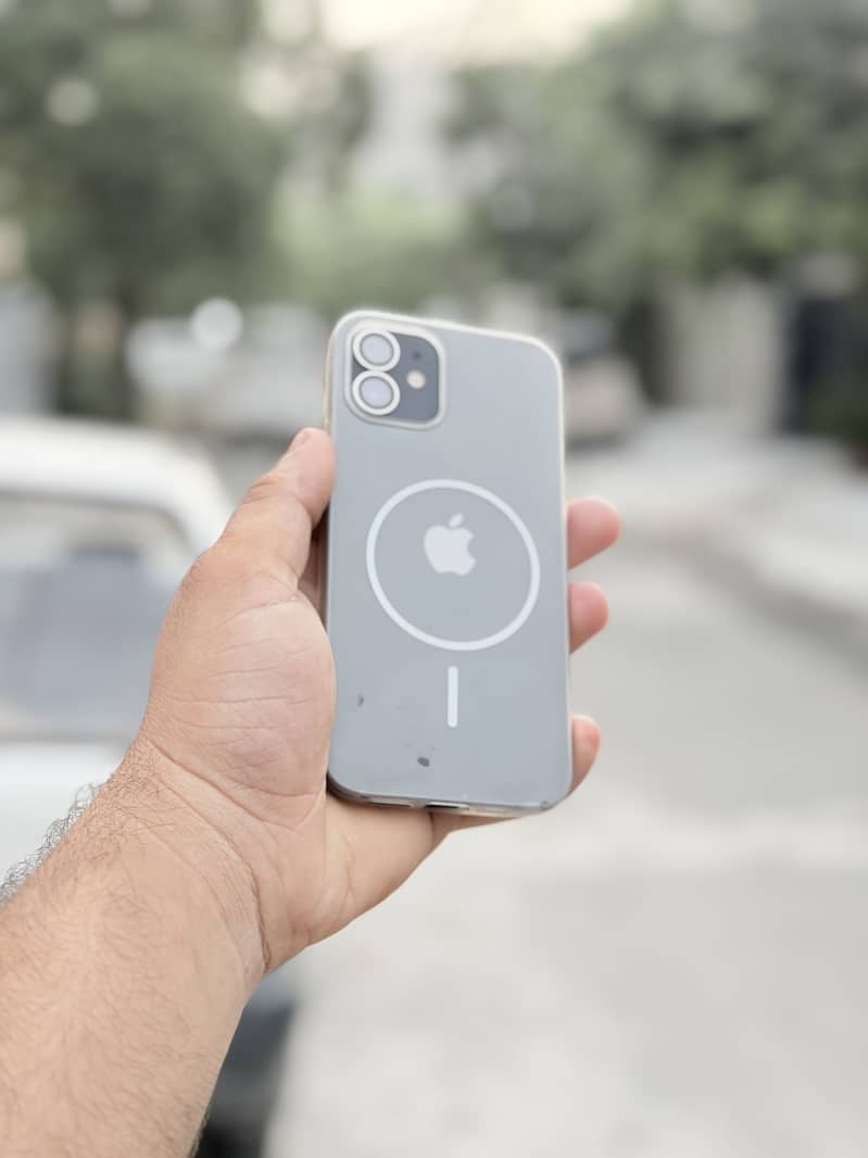 Apple iPhone 12 7