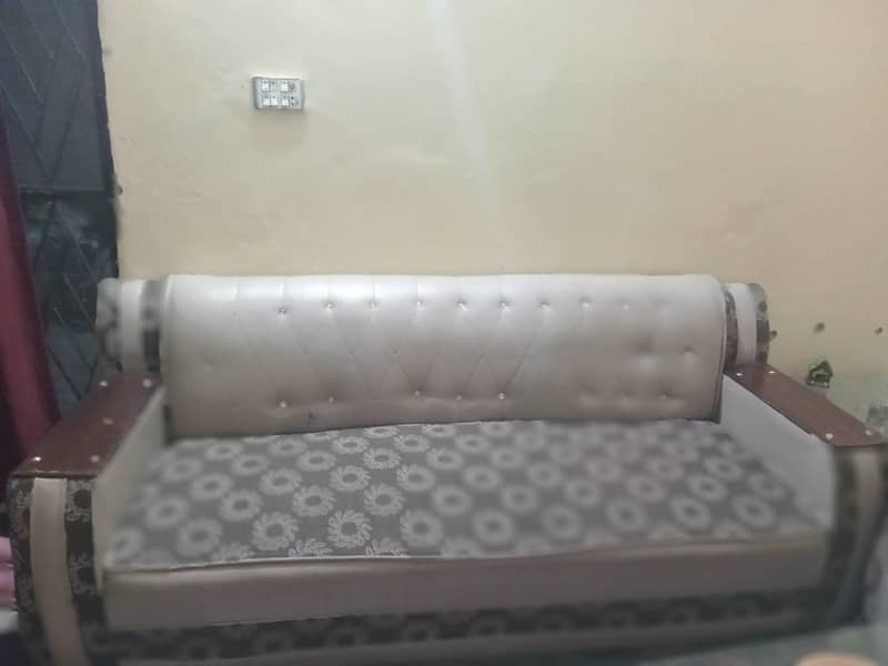 5 seater sofa 3
