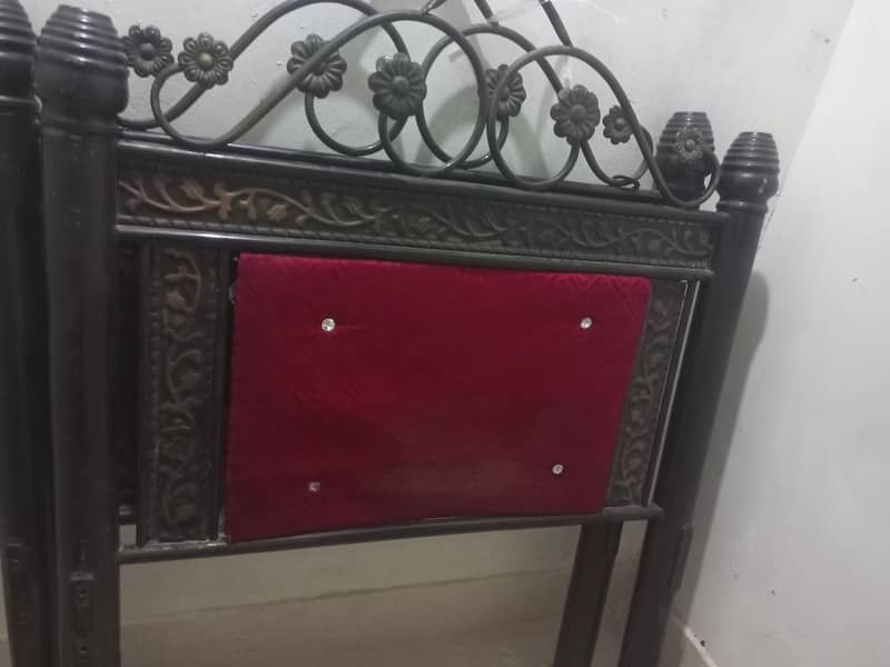 iron single bed pair 0