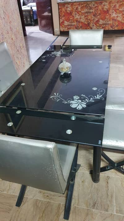 6 Seater Imported Dining Table