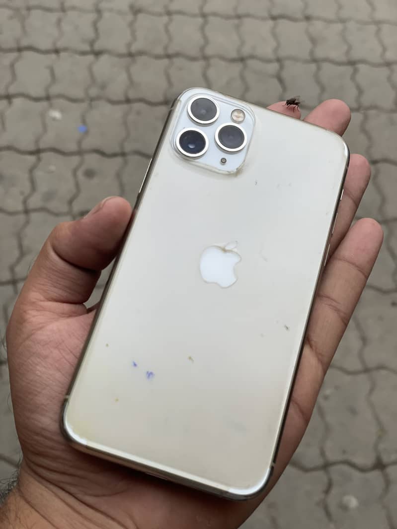 Apple iPhone 11 Pro 3