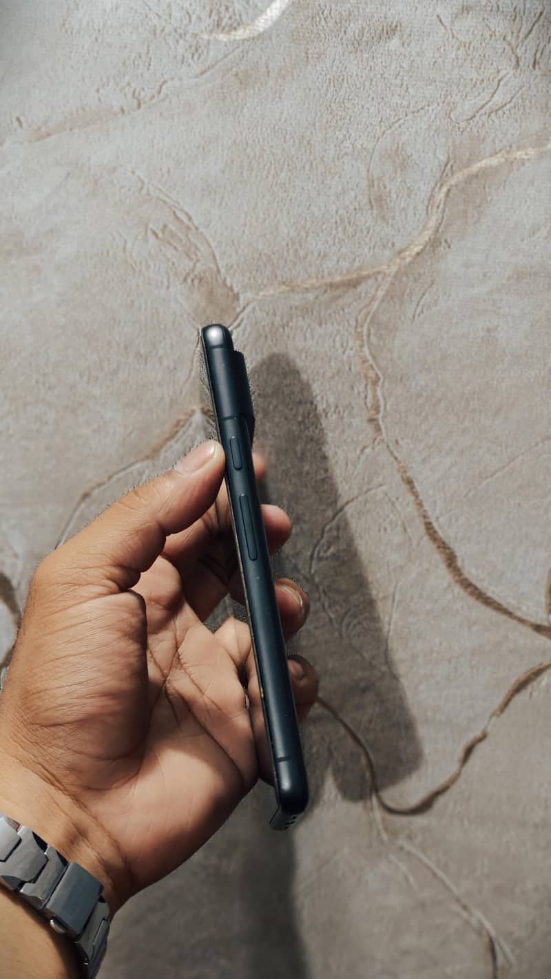 Google Pixel 8 2