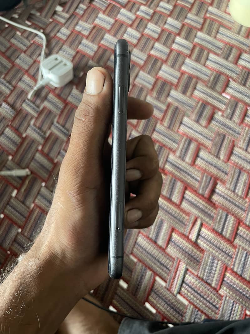 Apple iPhone 11 2