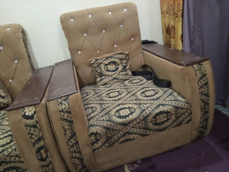 5 seater 0