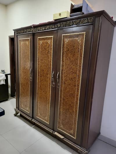 Bedroom Set with wardrob