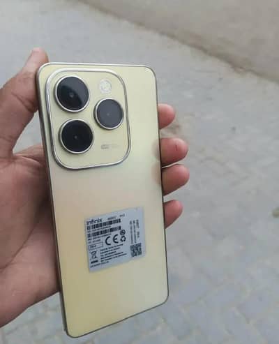 Infinix Hot 40 Pro 16-256 108mp Back Camera