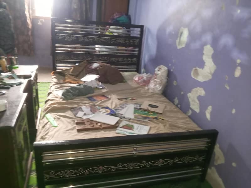 single bed 0