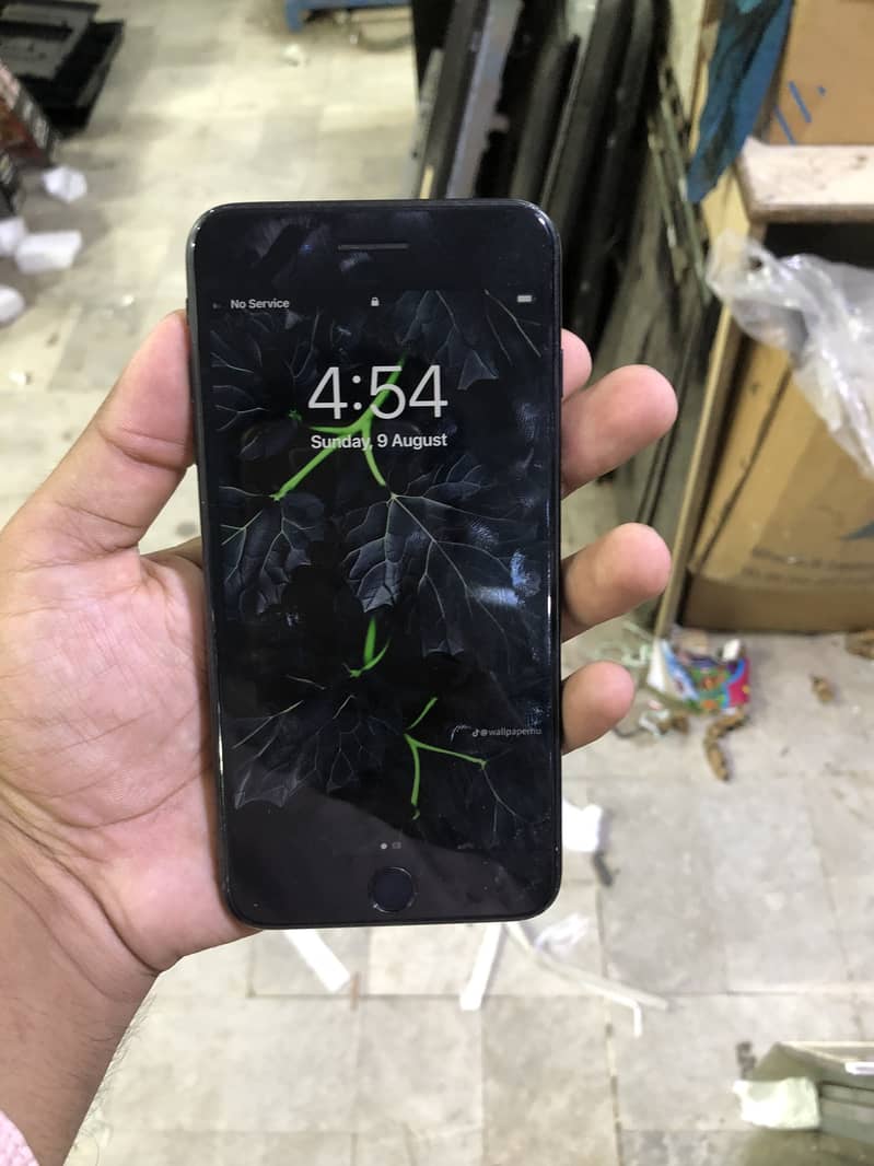 Apple iPhone 7 Plus 3