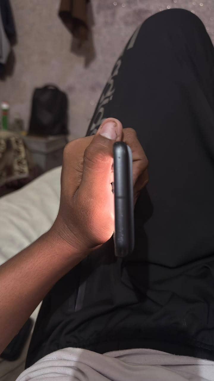 Google Pixel 8 2