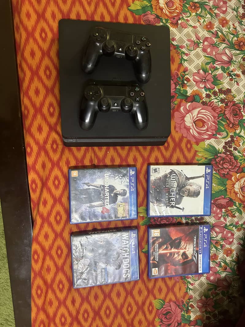 Ps4 slim 0