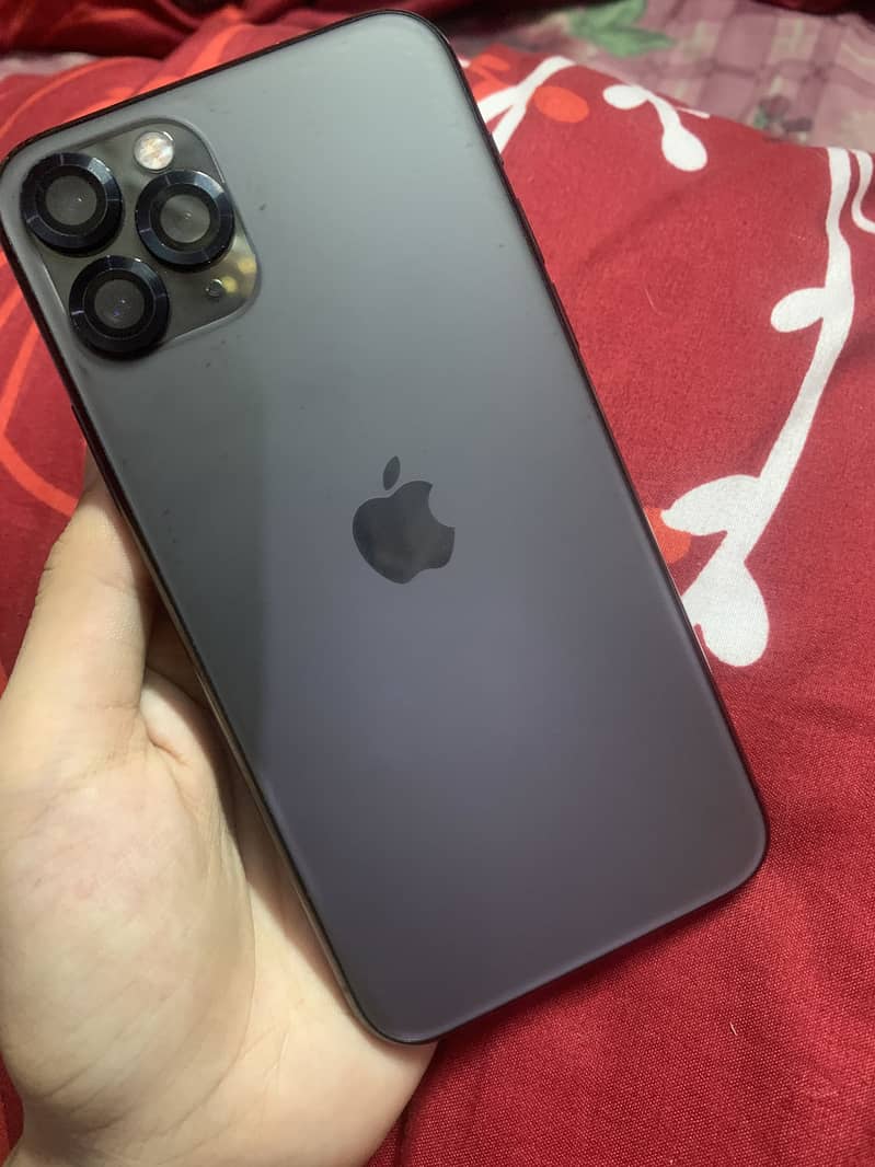 Apple iPhone 11 Pro 1