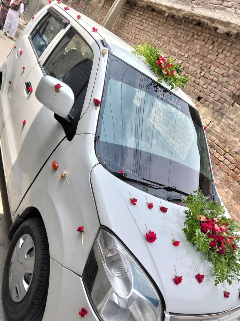 2017 Model hai Jiss Bhai ne leni hai wo Rabat kare OK 03004702574 1