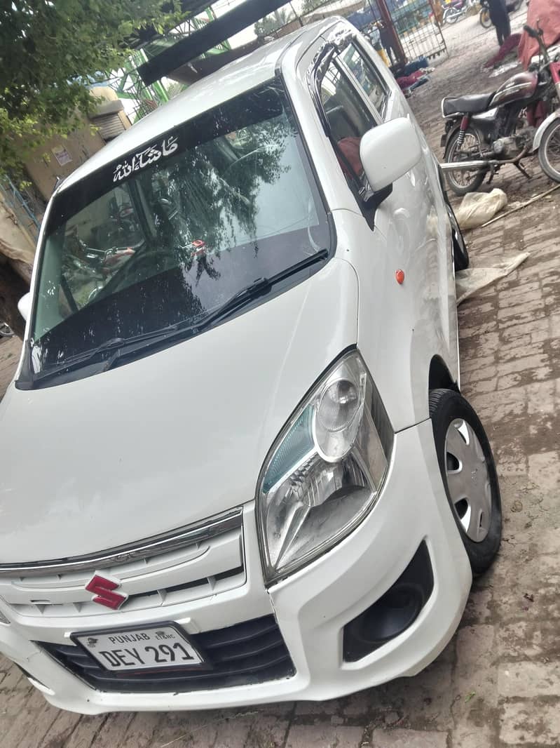 2017 Model hai Jiss Bhai ne leni hai wo Rabat kare OK 03004702574 7