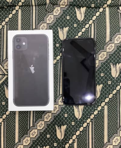 Apple iPhone 11 with Complete Box (FACTORY UNLOCKED)