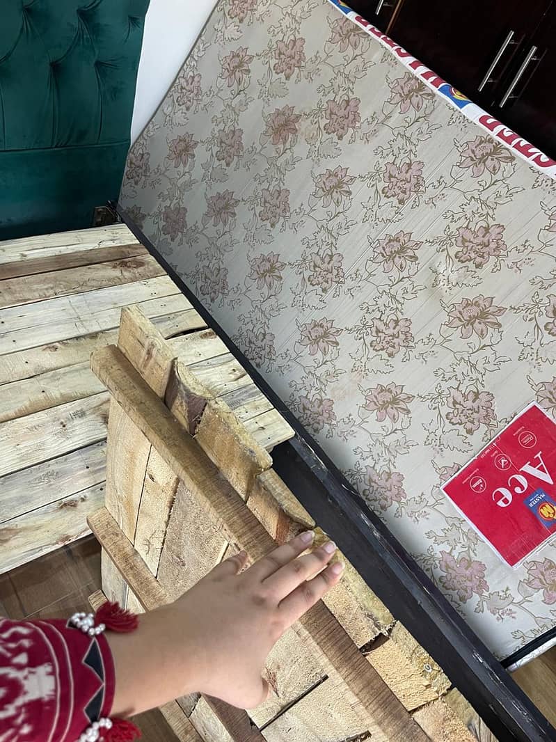 Single Bed 1