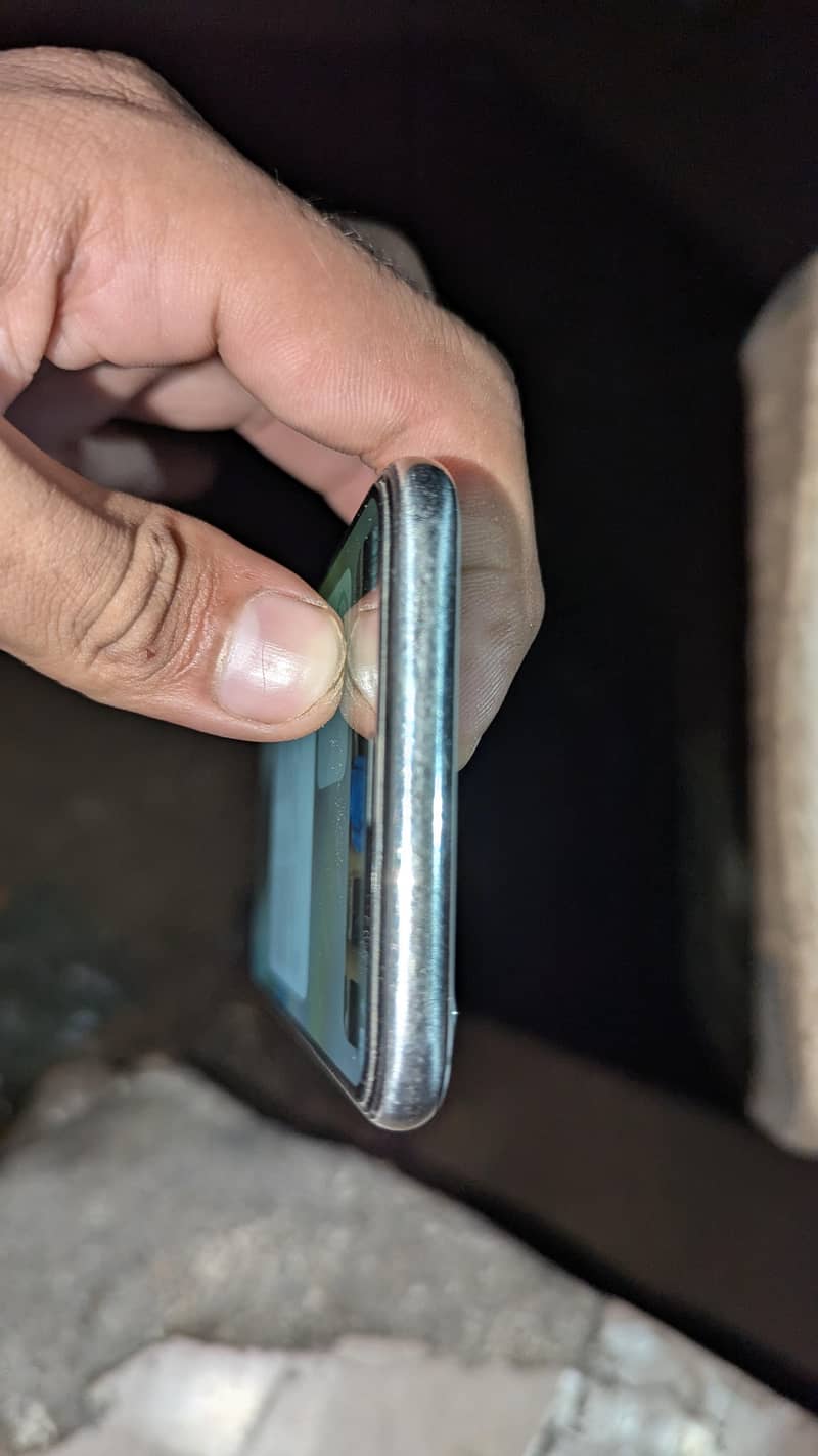Apple iPhone X 2